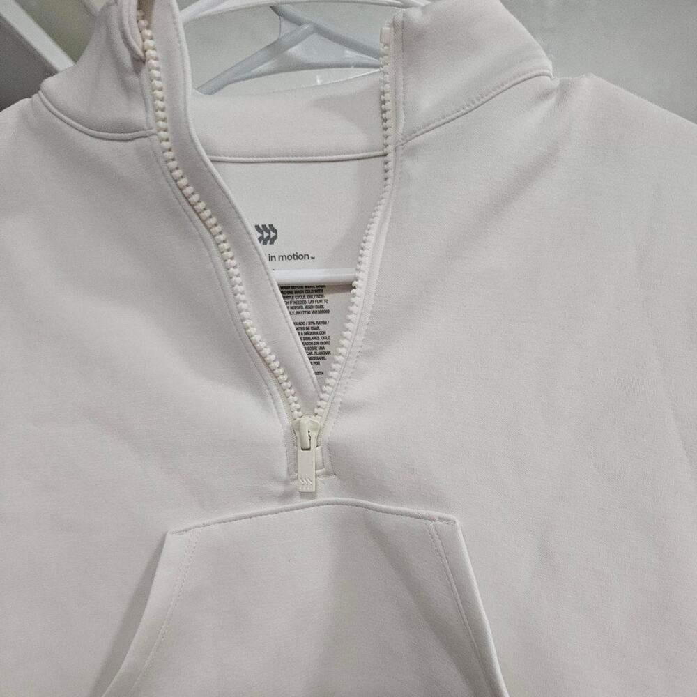 White cropped quarter zip sweatshirt - Picture 3 of 5